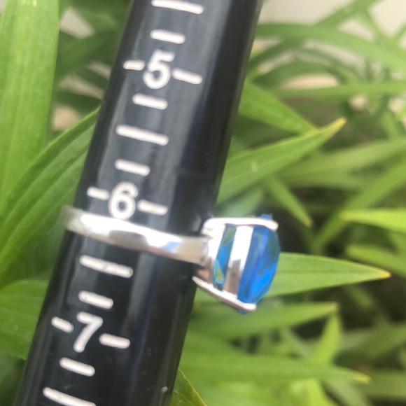 Sterling Silver Ring with Lab-created Blue Gem - Picture 7 of 8